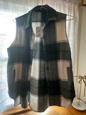 Plaid Button-Front Wool Vest in Forest Green & Cream